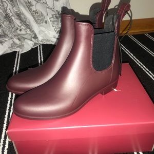 Merona Target Brand New Rain Booties Berry Size 9